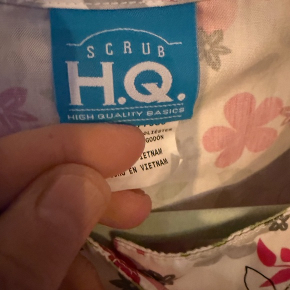 Scrub H.Q. Snap Front Floral Long Sleeve Light Weight Scrub Jacket Size Small - Picture 3 of 5